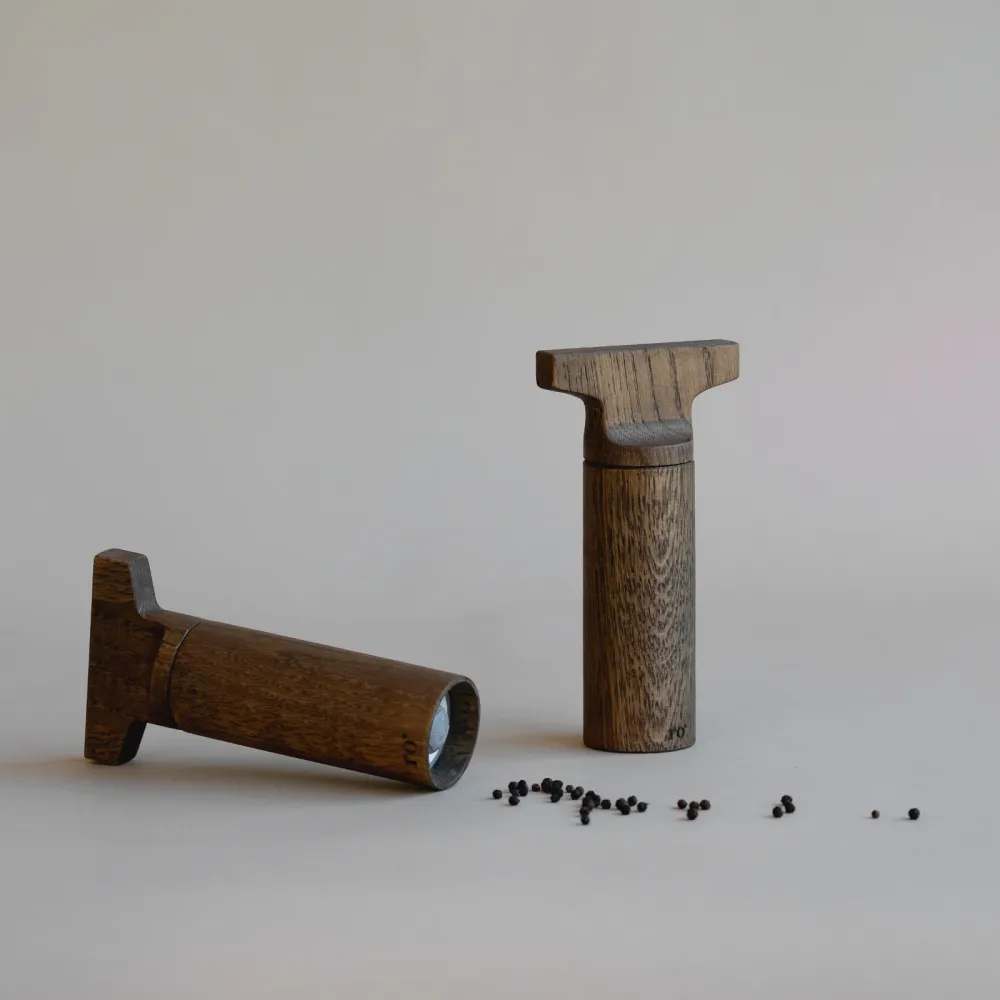 Toolié Grinder - Duo ebony stained) Powder Coat Finish