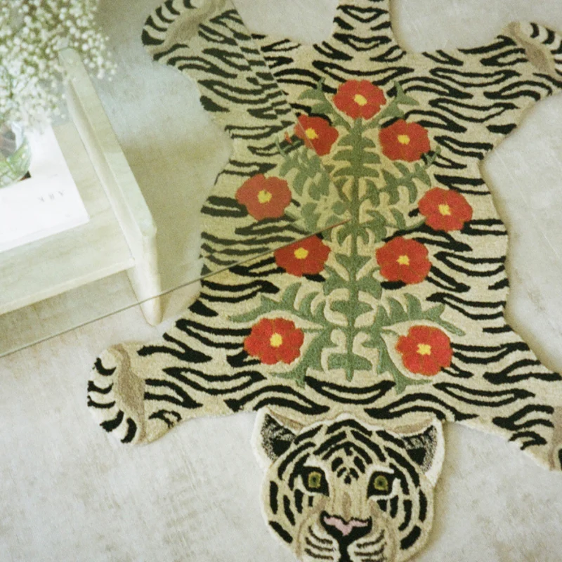 Doing Goods - Floral White Tiger - Large - Hvid Tiger