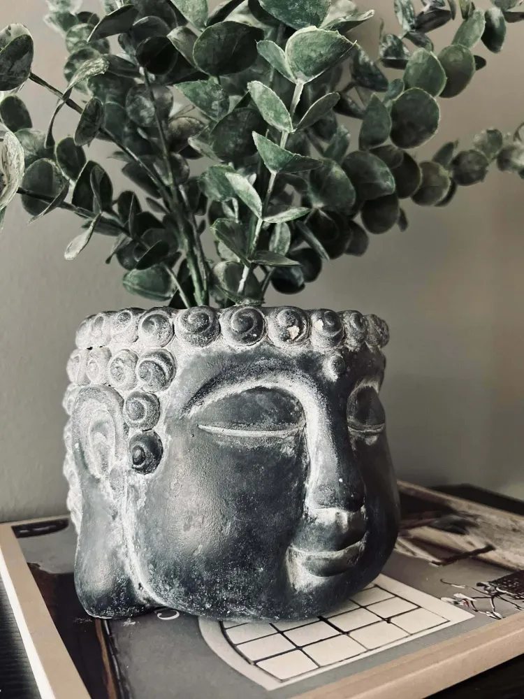 Buddha potte - Grå cement
