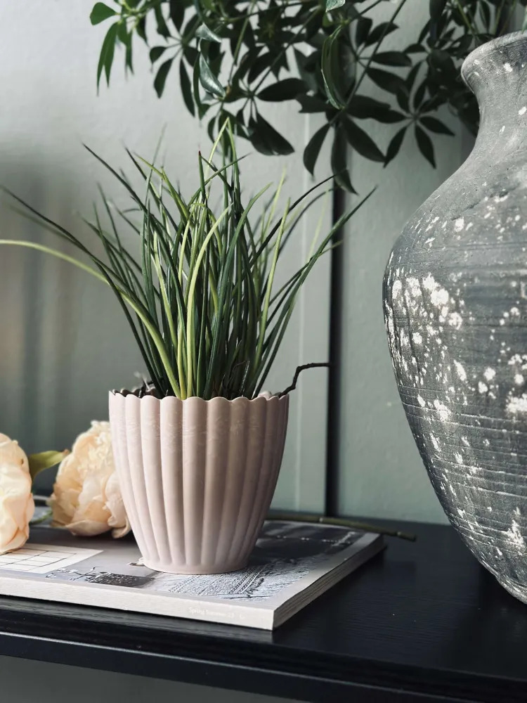 Potte i beton look - Lille Rosa