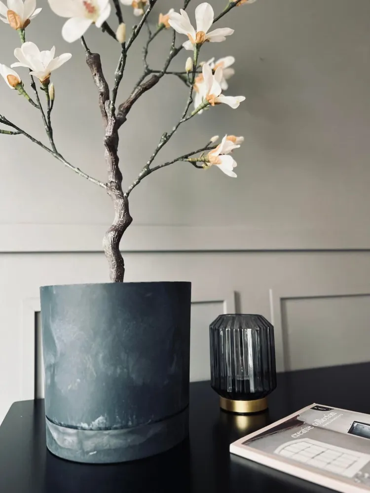 Potte i beton look - Vandingssystem i bunden - Sort