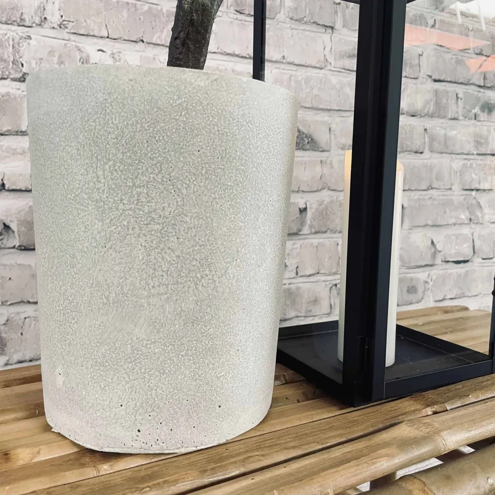 Potte i lysgrå beton NORDIC – Stor potte