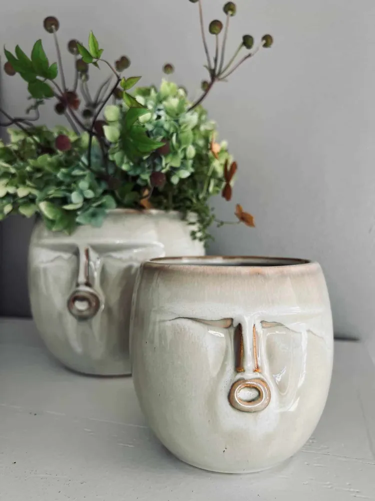 Potte sæt med ansigter