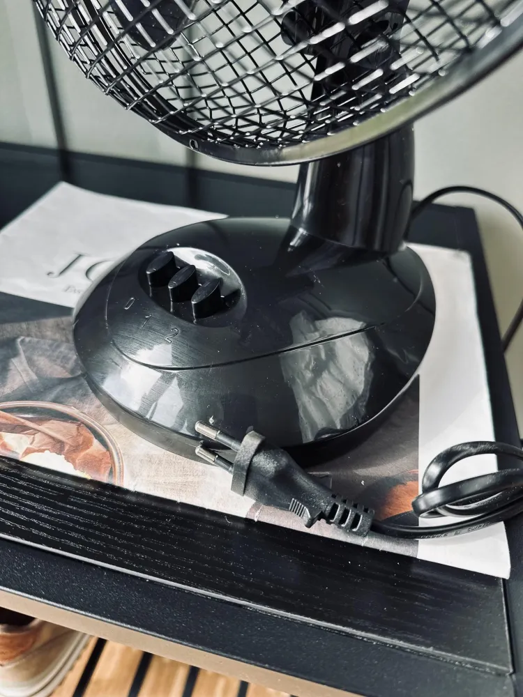 Ventilator – Black