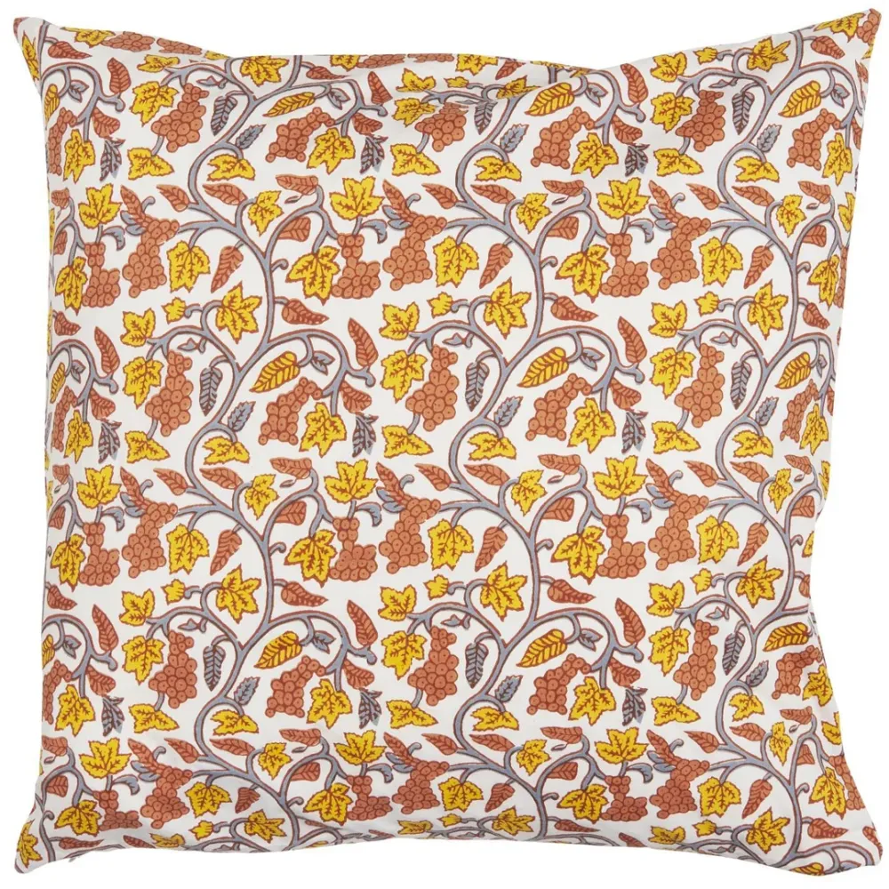 Ib Laursen - Pudebetræk Annika hvid m/grå, gule og peach vinranker 50 x 50 cm
