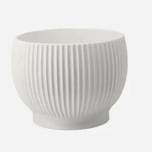 Knabstrup Keramik Urtepotteskjuler med riller, medium, ivory