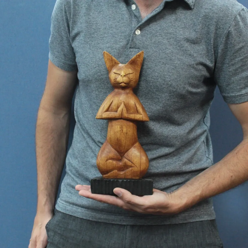 Yoga Kat Figurine, Lotusstilling Håndskåret