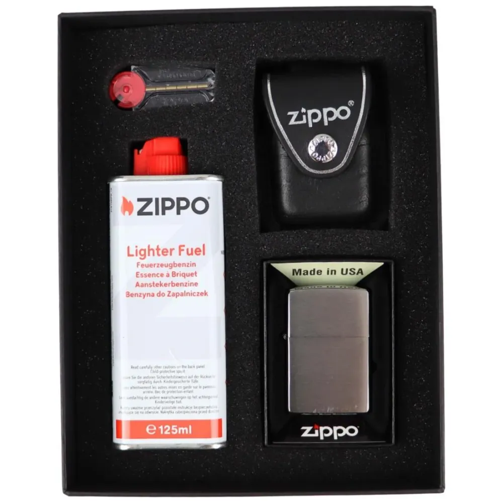 ZIPPO brushed chrome lighter set w. ZIPPO leather pouch black w. loop